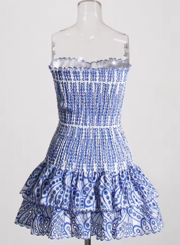 TWOTWINSTYLE Cut Out Layered Hem Sexy Dress For Women Strapless Sleeveless Off Shoulder High Waist Mini Dresses Female Clothing