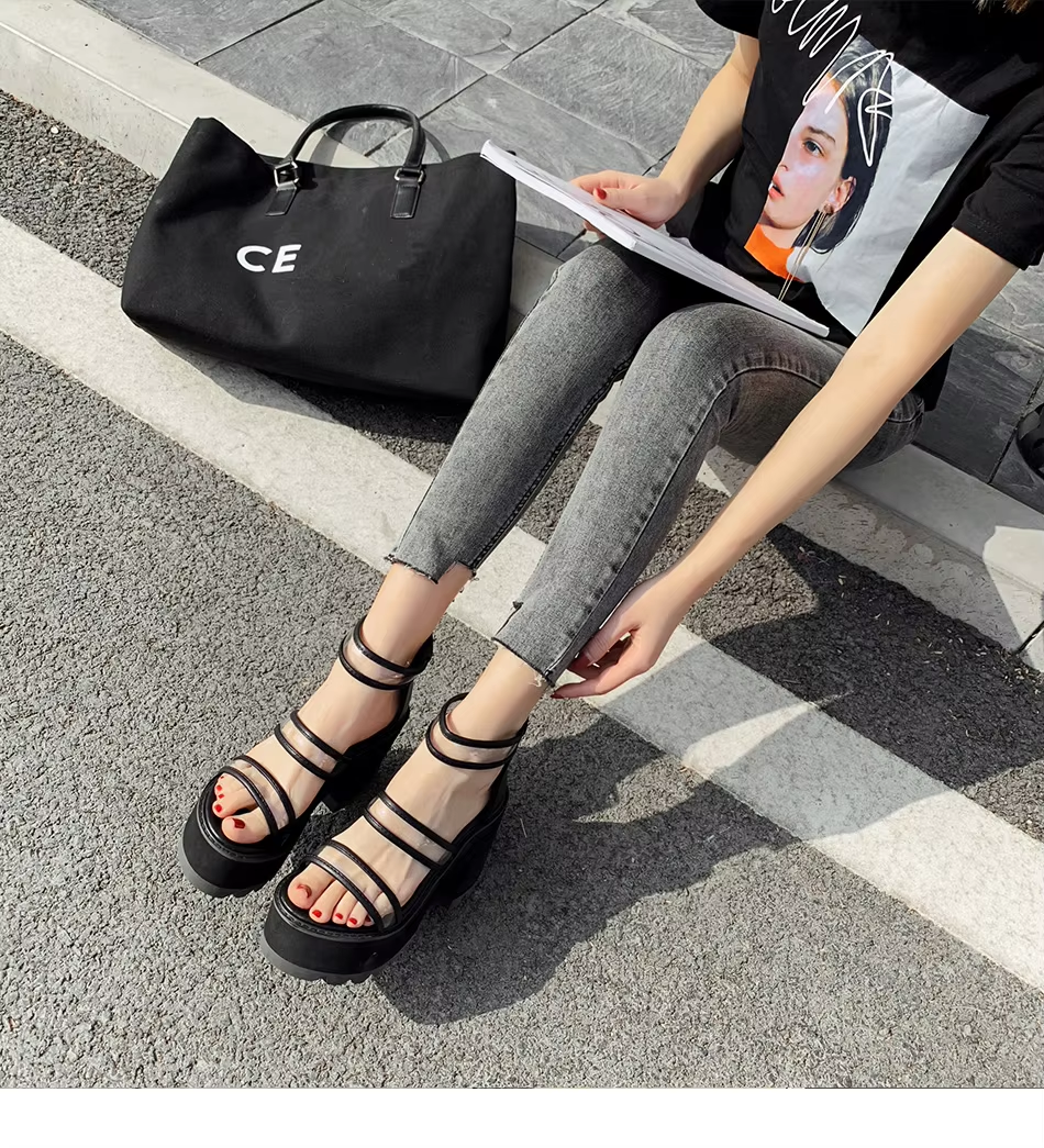 Gdgydh Drop Shipping 2022 New Summer PVC Sandals Platform Women Chunky Heel Outside Feet Shoes Summer Back Zipper High Quality